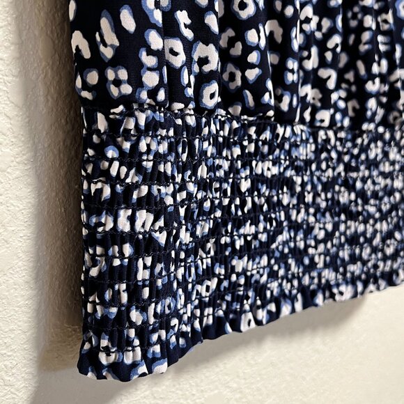 G.I.L.I. Floral Blue Blouse Women's Size Medium - Picture 4 of 10